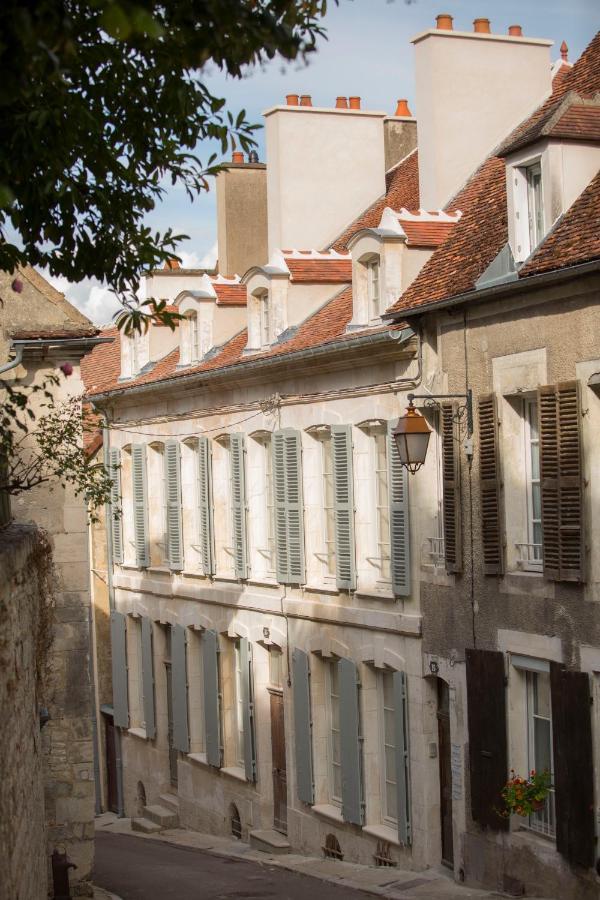 La Maison Du Haut Tonnerre Luaran gambar